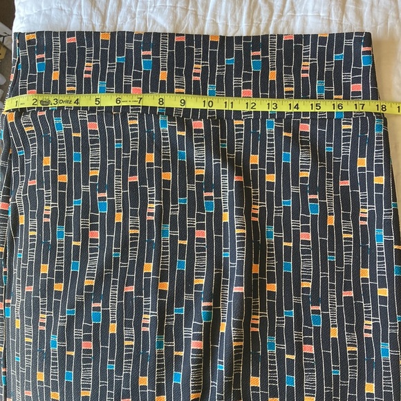 LuLaRoe XL pencil skirt - Picture 4 of 5